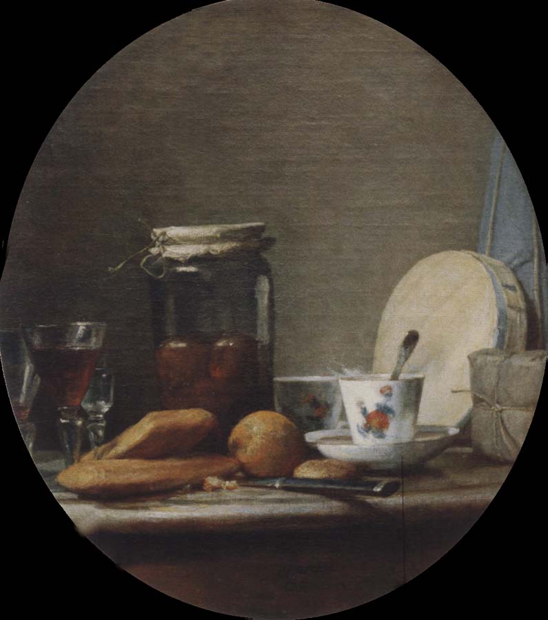 The pot with apricots